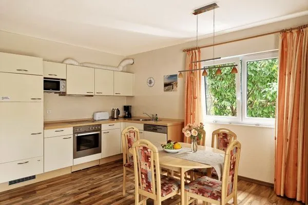 Küche / Küchenzeile  (STR132a) Ferienwohnung "Maren am Meer Strandwohnung" F***