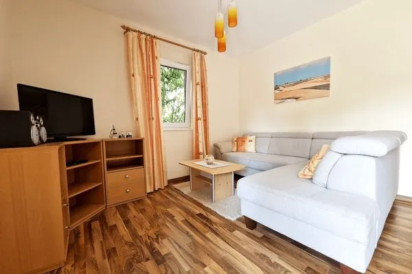 Wohnzimmer  (STR132a) Ferienwohnung "Maren am Meer Strandwohnung" F***