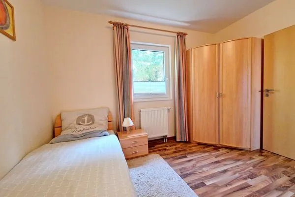 Schlafzimmer  (STR132a) Ferienwohnung "Maren am Meer Strandwohnung" F***