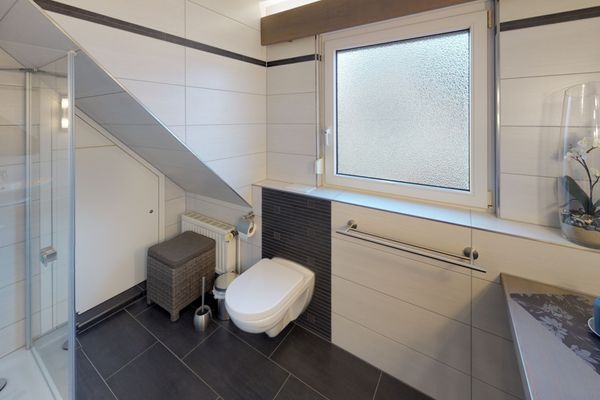  Wohnung Darßer Weg 10a  - Badezimmer