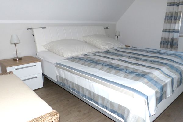  Wohnung Darßer Weg 10a  - Schlafzimmer