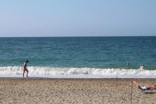 Beach of Platanias at Rethymnon near the holiday home, 6km away.  Radama A4