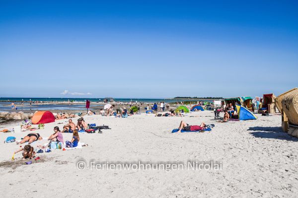 Deichresidenz Stein Laboe - Strand