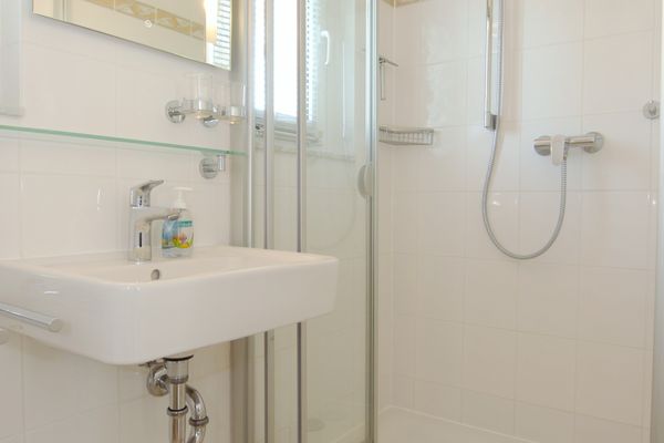  Straminke 14a Haus am Strande Zingst - Badezimmer