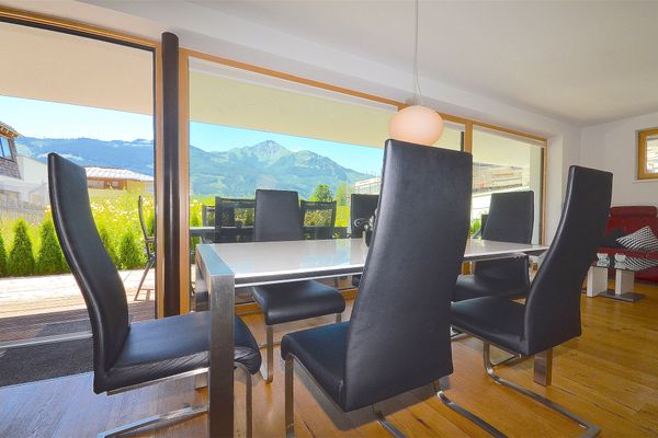  Sonnenhaus A Zell am See - Living room