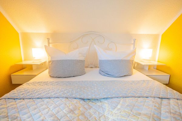  Wiesenstraße 23 Haus Hansi Zingst - Schlafzimmer