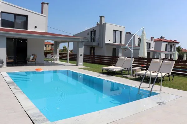 Hauptansicht  Olympus Paradise 3