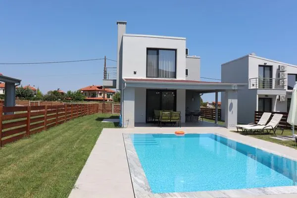 Hauptansicht  Olympus Paradise 4