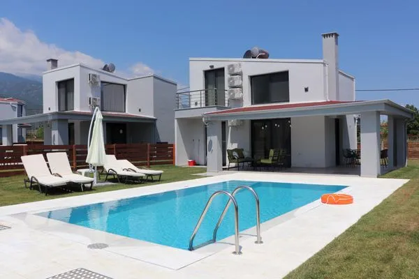 Hauptansicht  Olympus Paradise 5