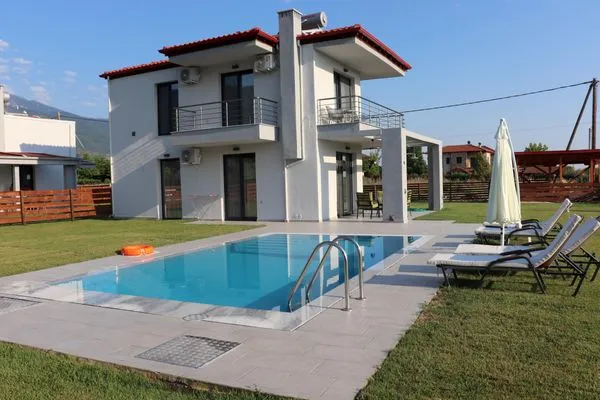 Hauptansicht  Olympus Paradise 6