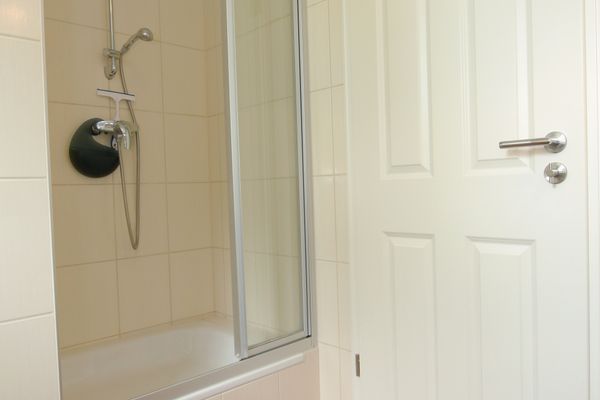  Jordanstraße 22 Wohnung Inselwind 1 Zingst - Badezimmer