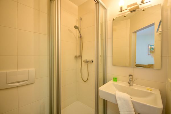 Aparthotel Select Top 4 Piesendorf - Bathroom