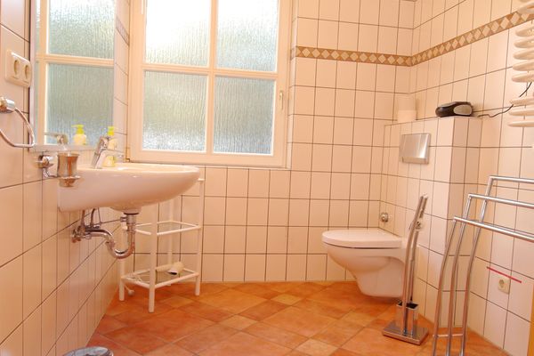  Kranichrast Haus 11 Zingst - Badezimmer