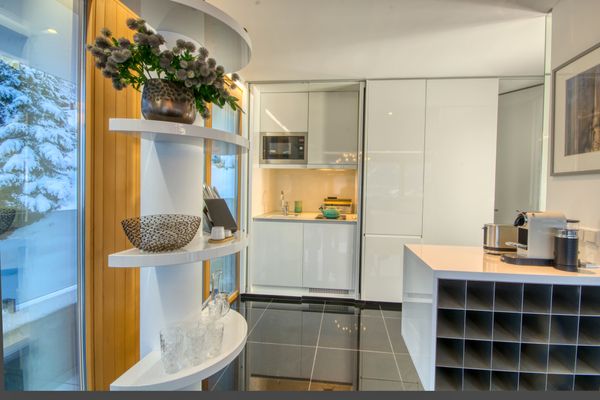 Lakeview Apartments Design-Suite Pasithéa Zell am See - Küche / Küchenzeile