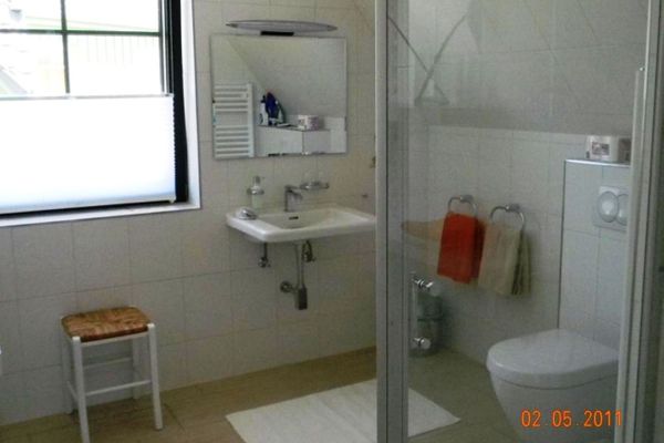  Ferienwohnung Malvenhaus Zingst - Badezimmer