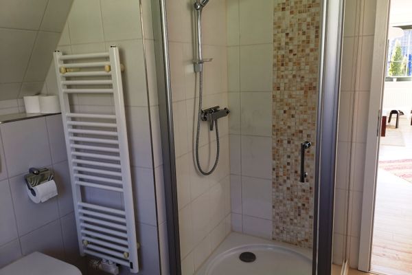  Ferienwohnung Malvenhaus Zingst - Badezimmer