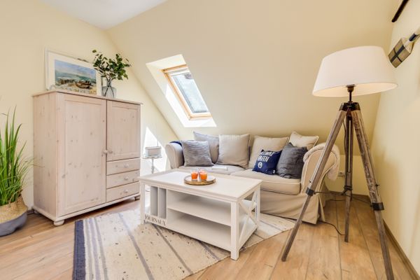  Strandwiese 12 Haus Strandgut Zingst - Wohnzimmer