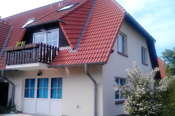  Martha-Müller-Grählert-Weg 6 Wohnung 8 Zingst - Fassade / Eingang