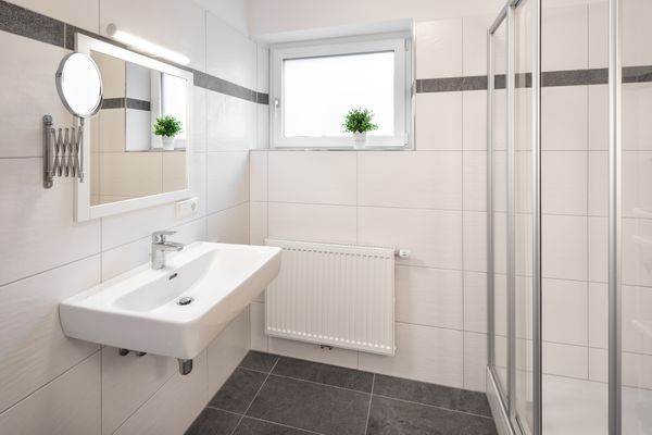  Mozart Apartment 1  - Badezimmer