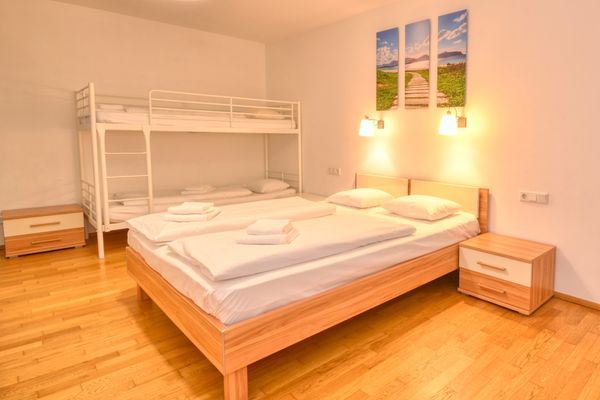 Lakeview Apartments Appartement Mountain Joy Zell am See - Bedroom