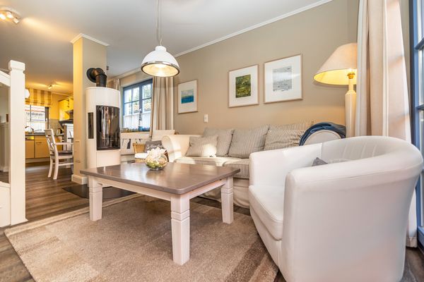 Anlage "Heimathafen" Haus Fortuna Zingst - Wohnzimmer