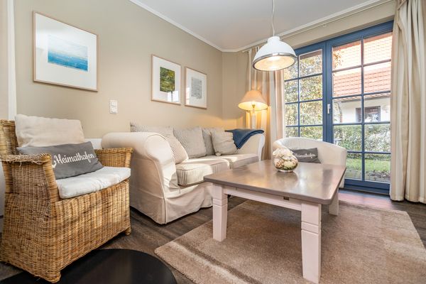 Anlage "Heimathafen" Haus Fortuna Zingst - Wohnzimmer