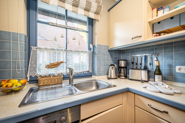 Anlage "Heimathafen" Haus Fortuna Zingst - Küche / Küchenzeile