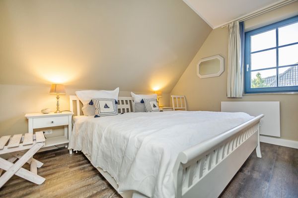 Anlage "Heimathafen" Haus Fortuna Zingst - Schlafzimmer