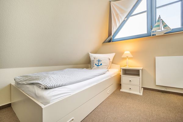 Anlage "Heimathafen" Haus Fortuna Zingst - Schlafzimmer