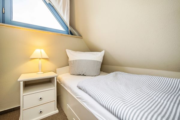 Anlage "Heimathafen" Haus Fortuna Zingst - Schlafzimmer