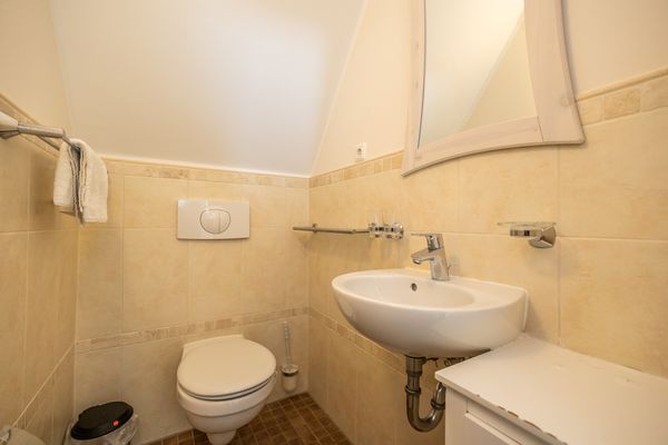 Müggenburger Weg 38 Haus Godewind Zingst - Gäste-WC