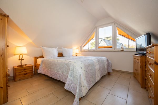  Strandstrasse 54c/d Wohnung 9 Zingst - Schlafzimmer