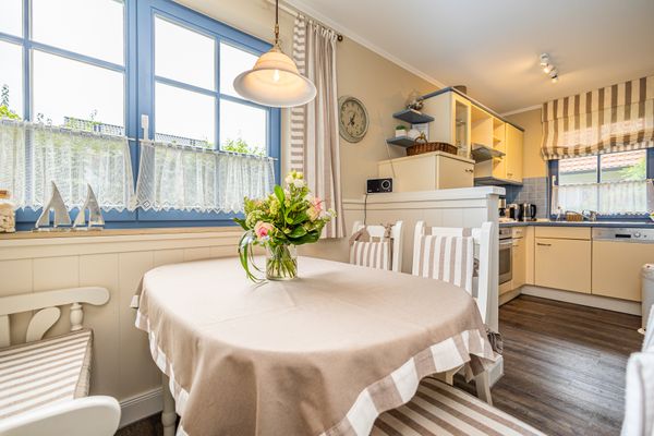 Anlage "Heimathafen" Haus Aurora Zingst - Küche / Küchenzeile