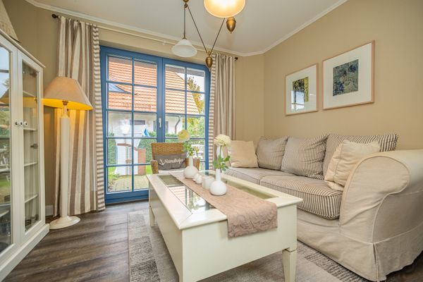 Anlage "Heimathafen" Haus Aurora Zingst - Wohnzimmer