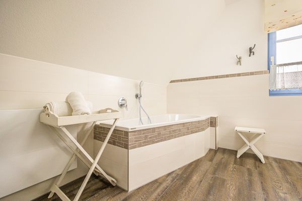 Anlage "Heimathafen" Haus Aurora Zingst - Badezimmer