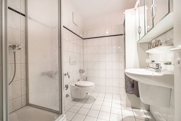  Störtebekerstrasse 14 Wohnung 9 Zingst - Badezimmer