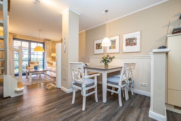 Anlage "Heimathafen" Haus Meerkönig Zingst - Wohnzimmer