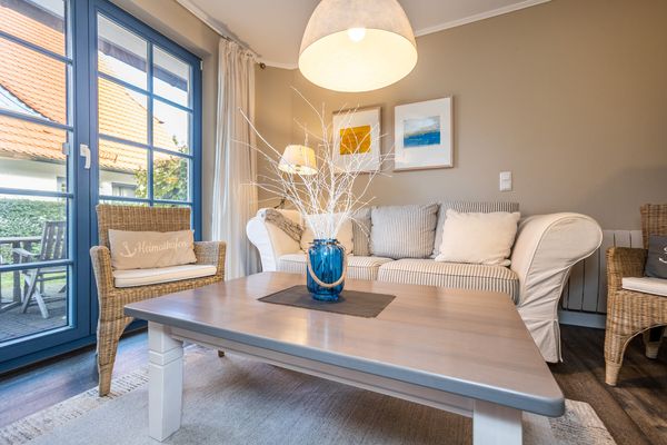 Anlage "Heimathafen" Haus Meerkönig Zingst - Wohnzimmer