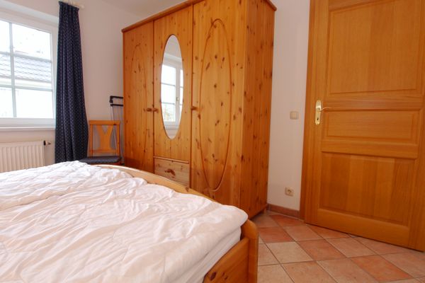  Störtebekerstrasse 9 Wohnung 9 Zingst - Schlafzimmer