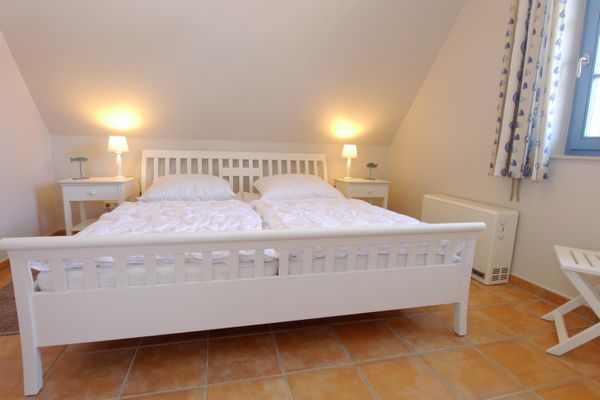 Anlage "Heimathafen" Haus Neptun Zingst - Schlafzimmer