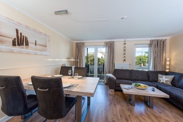  Hafenstrasse 22 Wohnung 2 Muschelsucher Zingst - Wohnzimmer
