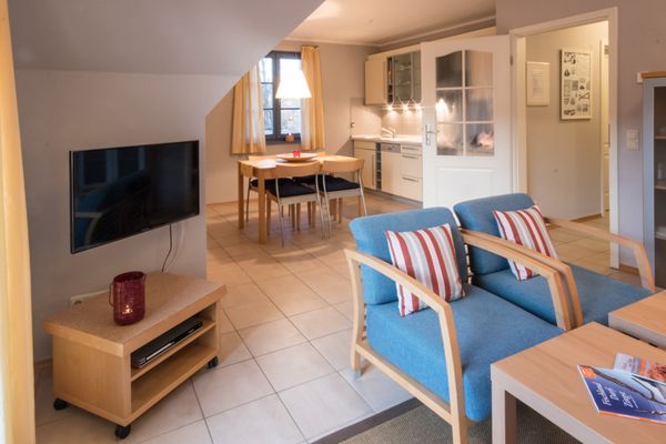  Neue Reihe 43 Villa Regulus Wohnung 4 Zingst - Wohnzimmer