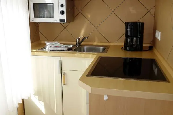 Küche / Küchenzeile Stine's Hus Ferienwohnung 2