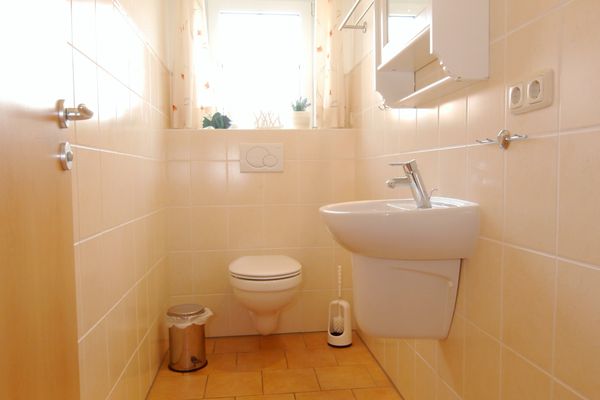  Waldstrasse 15 Haus Seepferdchen Zingst - Gäste-WC