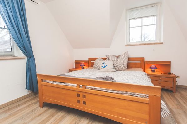  Am Bahndamm 81a Haus Schwalbe Zingst - Schlafzimmer