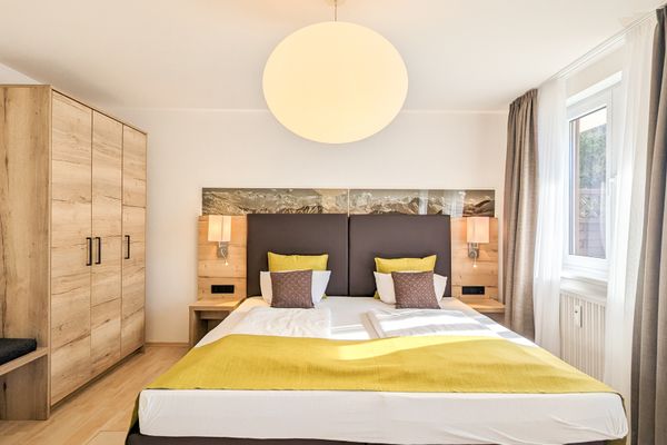  Ferienwohnung im Königswinkel Ferienwohnungen in Hohenschwangau - Schlafzimmer