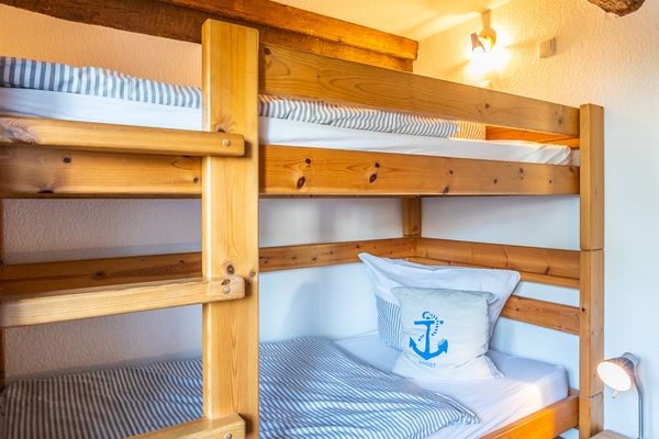  Rosenberg 38 Uriges Reetdachhaus Zingst - Schlafzimmer