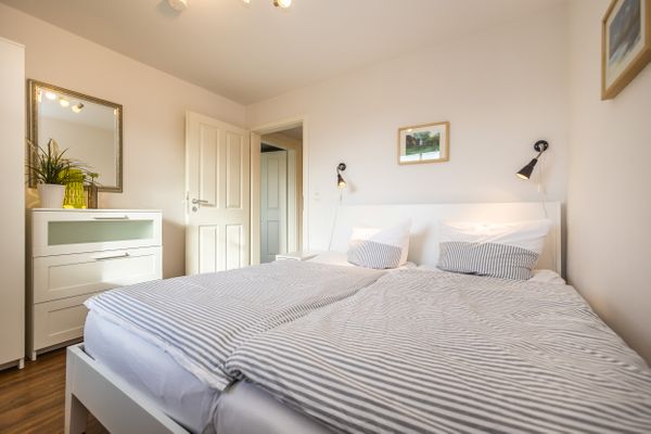  Rosenberg 24 Haus Deichrose Zingst - Schlafzimmer