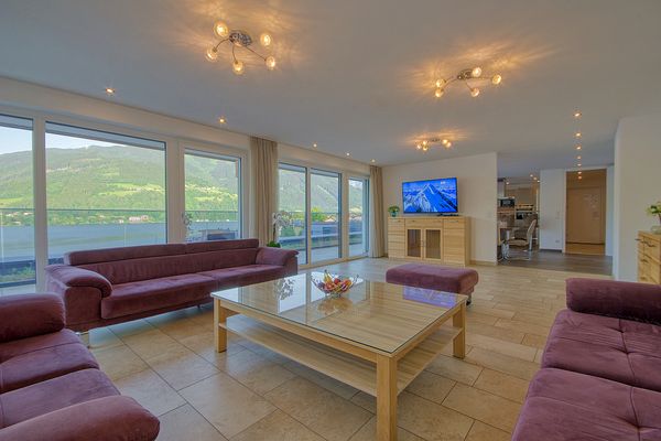 Alpin & Seeresort Penthouse 21 Zell am See - Wohnzimmer