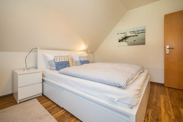  Rosenberg Haus 16a Zingst - Schlafzimmer